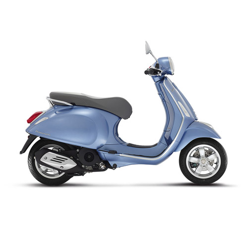 Vespa Primavera 125 azzurra